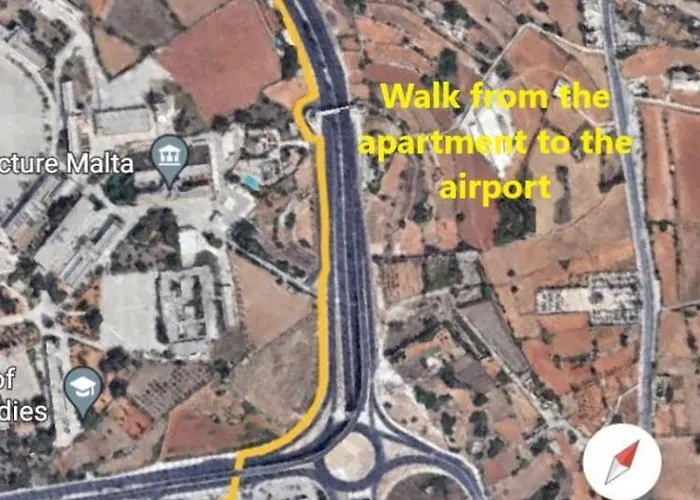 Private One Bedroom Close To Airport In Apartment *